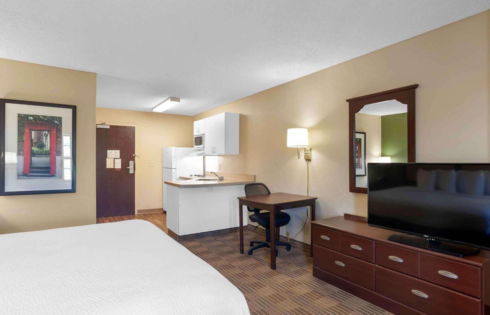 Extended America - - Westchase - Richmond Hotel 2*
