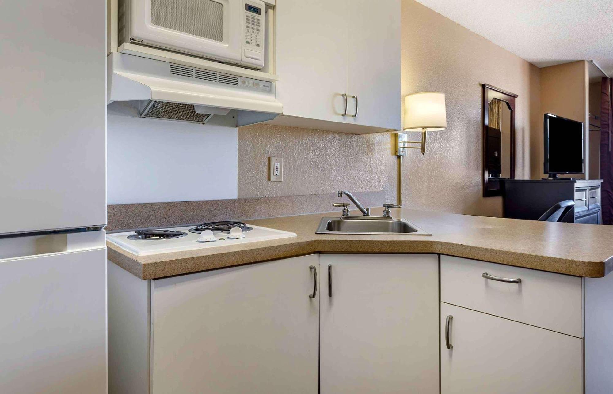 Extended America - - Westchase - Richmond 2*
