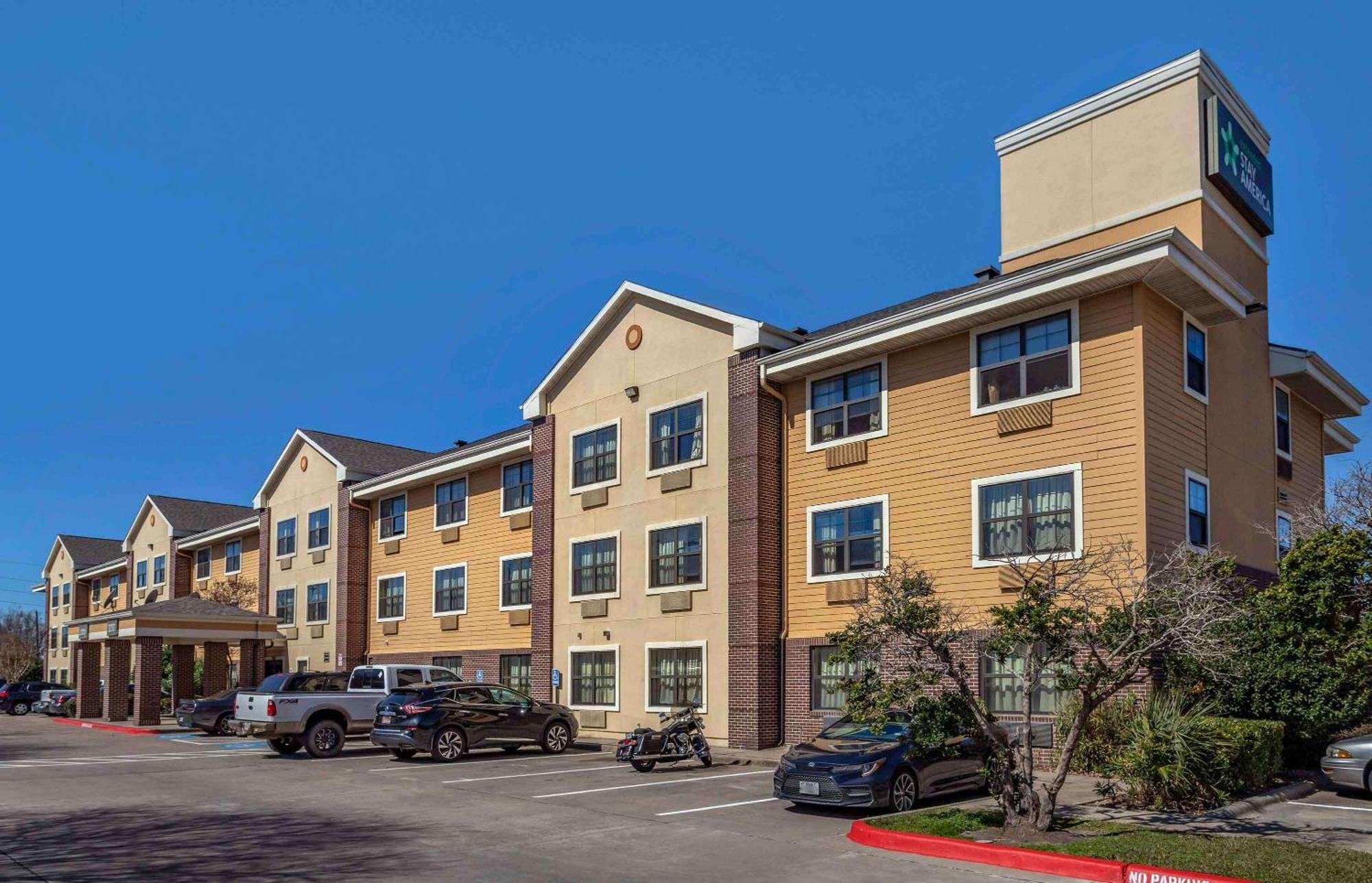 Extended America - - Westchase - Richmond 2*